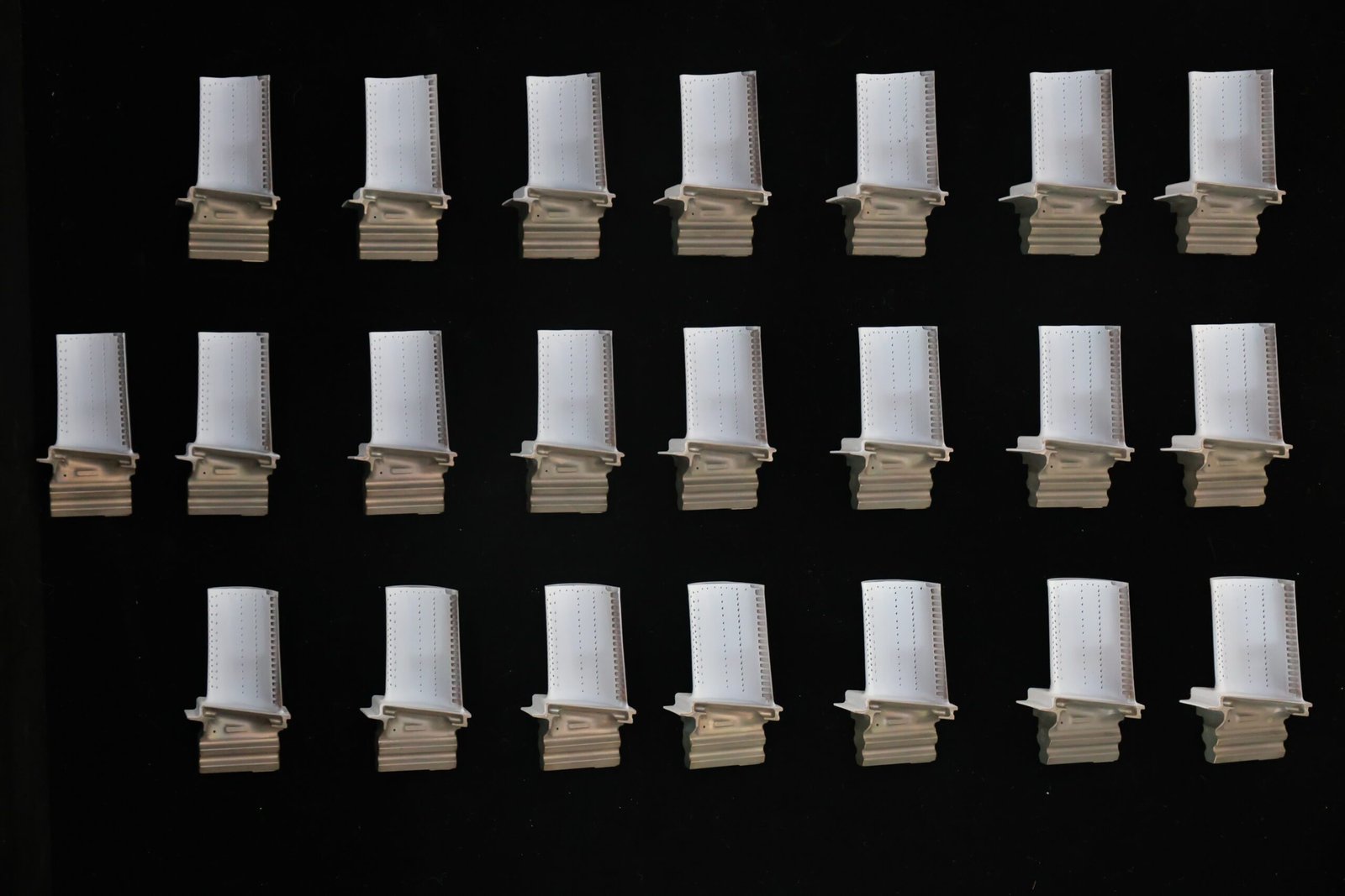 CFM-56 Turbine Blade (2)